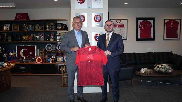 Şenol Kazancı'dan, TFF Başkanı Hacıosmanoğlu'na ziyaret