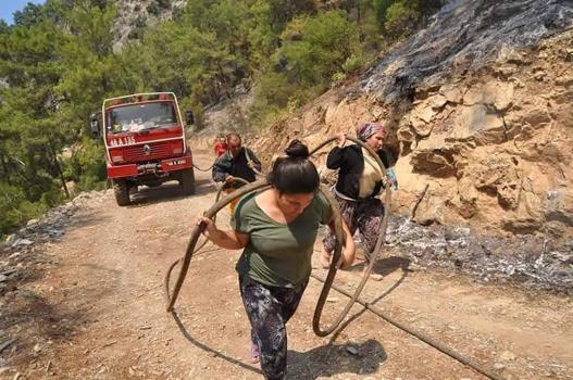 Köylerini iki kez kurtardılar, 'Çevre Ödülü'nü kazandılar / Ek fotoğraflar