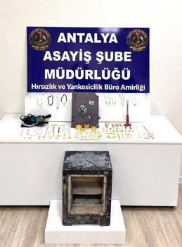 Çelik kasadan 2,4 milyonluk hırsızlığa 3 tutuklama