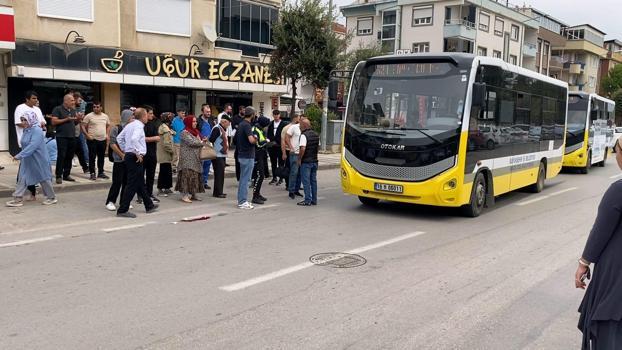 Özel halk otobüsünün çarptığı kadın ağır yaralandı