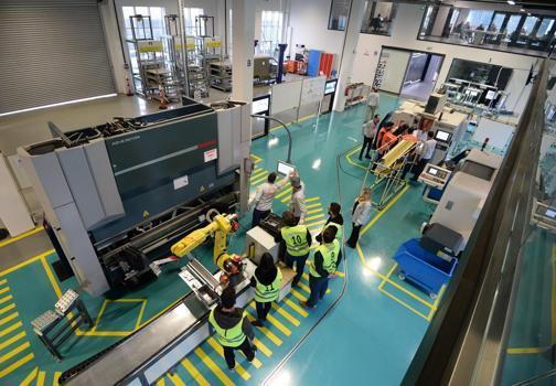 Bursa Model Fabrika’ya KOSGEB’den stratejik destek