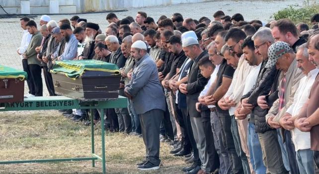 Ankara'da 3 kişiyi öldüren şüpheli, polisi görünce intihar etti (2)
