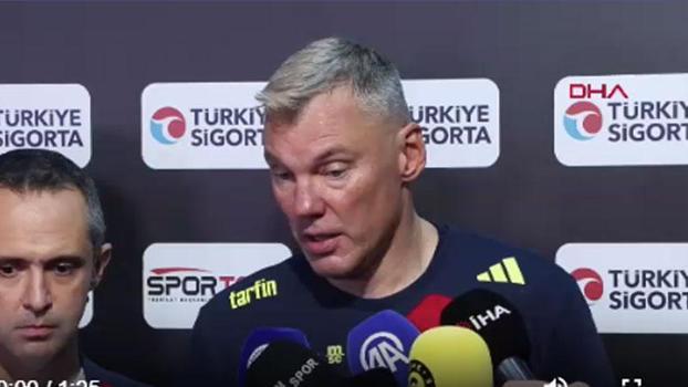 Sarunas Jasikevicius: İkinci yarıda zorlansak da kupayı kazanmayı başardık