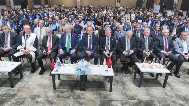 İstanbul Esenyurt Üniversitesi'nde yeni akademik yılın ilk dersi ‘milli teknoloji hamlesi’ oldu