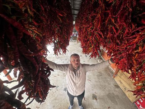 Edirne tava ciğerinin vazgeçilmezi Karaağaç biberinde kurutma dönemi