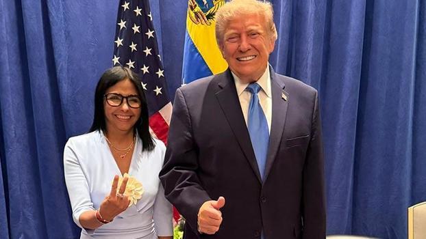 ABD Başkanı Trump ile Venezuela Geçici Devlet Başkanı Rodríguez bir araya geldi