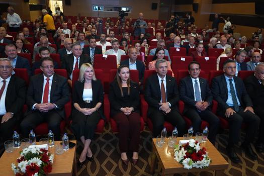 Antalya'da su zirvesi; Vali Şahin 'Acı reçete' dedi, Çandır COP31'e işaret etti