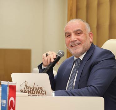 Başkan Sandıkçı: Canik'te üniversiteyi kazanan öğrencilerimizin tamamına burs desteği sağlıyoruz