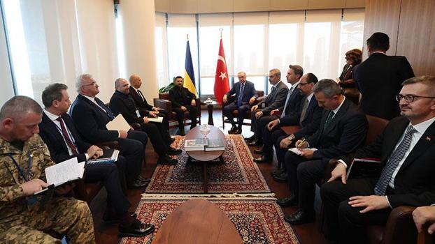 Bakan Bayraktar: Ukrayna'nın enerji arz güvenliğine katkı yapmaya devam edeceğiz