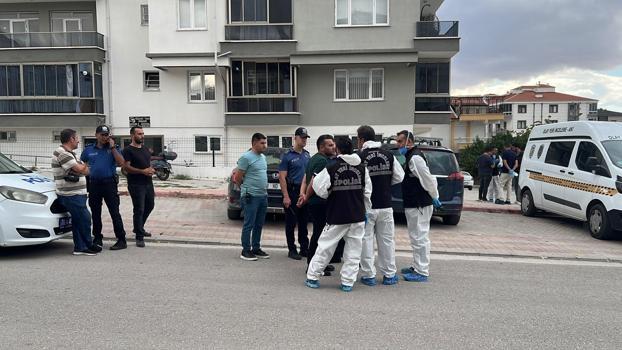 Boşanma aşamasındaki çift, evlerinde ‘siyanür var, girmeyin’ yazılı notla ölü bulundu