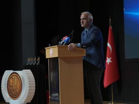 'Türk Diline Hizmet Ödülleri' sahiplerini buldu