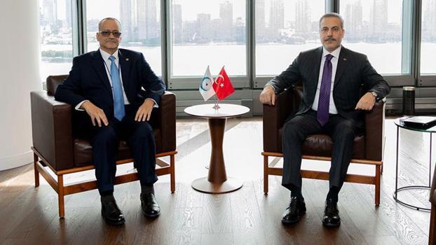 Bakan Fidan, İİT Genel Sekreteri Ahmed ile bir araya geldi