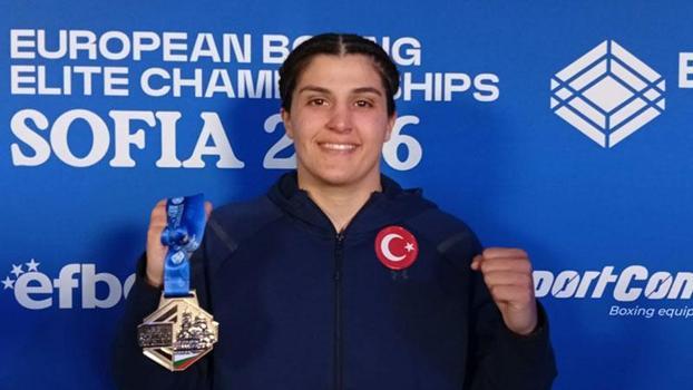 Busenaz Sürmeneli, üst üste ikinci kez Avrupa şampiyonu oldu