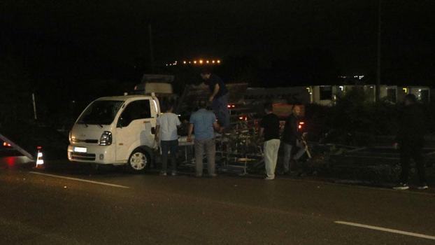 Samsun’da otomobil kamyonete arkadan çarptı: 4 yaralı