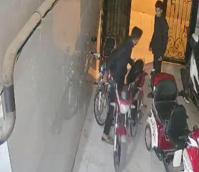 Reyhanlı’da motosiklet hırsızlığı kamerada