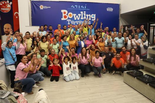 Samsun’da 119 işitme engelli bowling oynadı