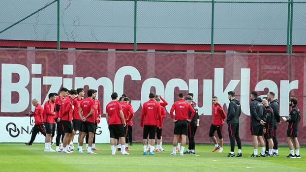 A Milli Futbol Takımı, İtalya maçı hazırlıklarına başladı