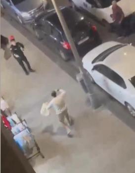 Esenler'de polise bıçakla saldırdığı öne sürülen şüpheli, bacağından vuruldu
