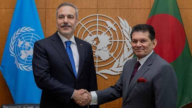 Bakan Fidan, BM 81’inci Genel Kurul Başkanı Rahman ile bir araya geldi