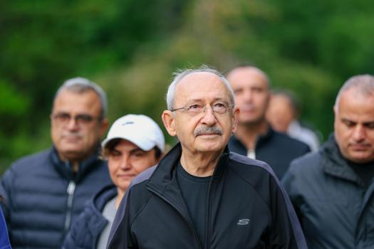 Kılıçdaroğlu, Abant’ta sabah yürüyüşü yaptı