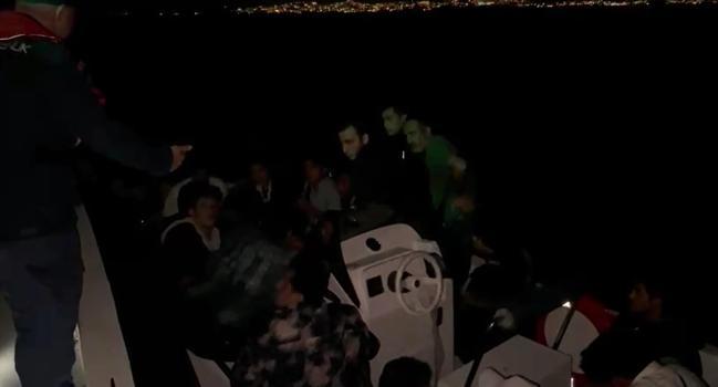 Kuşadası açıklarında 24 kaçak göçmen yakalandı