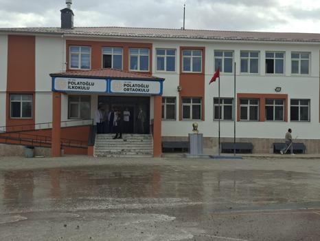 Öğrenci, okula tüfekle geldi