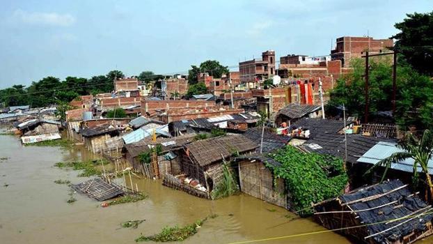 Hindistan ve Nepal'de sel: 83 kişi hayatını kaybetti