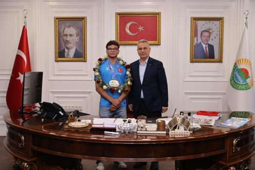 Samsunlu güreşçi Oğuzhan Kaya’dan gümüş madalya