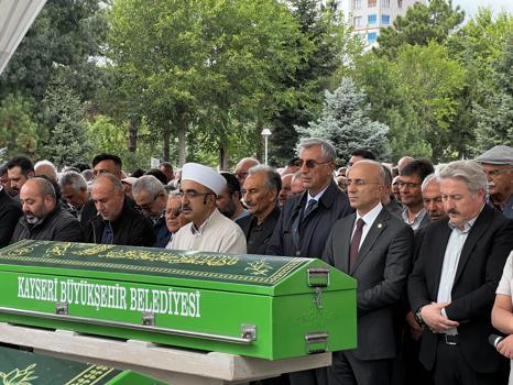 Eski Kocasinan Belediye Başkanı Ali İhsan Alçı, toprağa verildi
