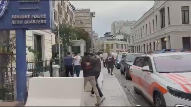 Beyoğlu'nda hanutçuluk yapan 2 şüpheli yakalandı