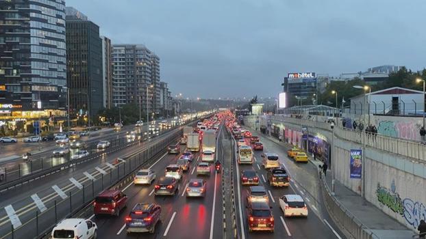 İstanbul'da trafik yoğunluğu yüzde 78'e ulaştı