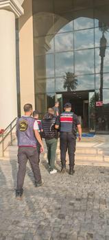 İzmir'de 60 ayrı suçtan aranan hükümlü yakalandı