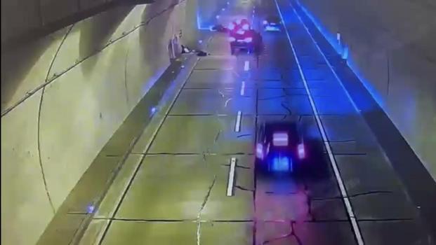 Sarıyer’de tünelde motosiklet sürücüsünün öldüğü kaza kamerada