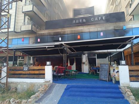 Siirt’te kafede yangın