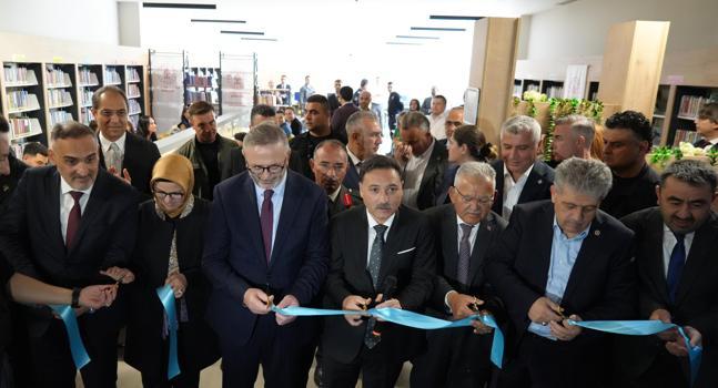 Kayseri Şehir Hastanesi’nde kütüphane açılışı gerçekleştirildi