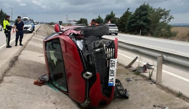 Bursa'da otomobil yol kenarındaki kanala düştü : 1 yaralı