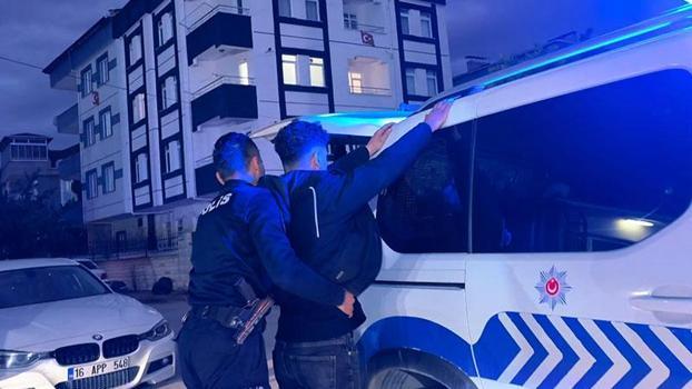 Ehliyet sınavında kopya düzeneğiyle yakalandı, 2 yıl sınavlardan men edildi