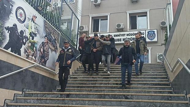 Sanal medyada şiddet içerikli yayınlar yaptığı belirlenen 10 şüpheli adliyeye sevk edildi