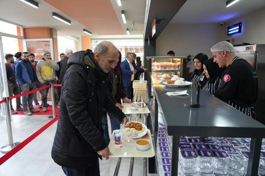Bahçelievler Belediyesi sosyal destek uygulamalarını sürdürüyor