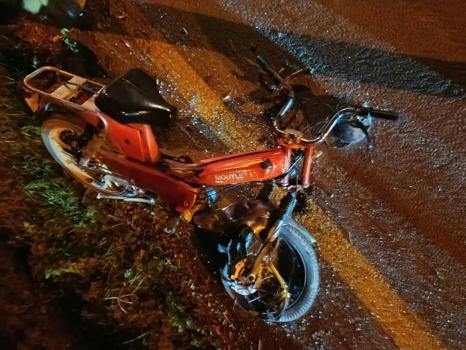 Otomobille çarpışan motosikletin sürücüsü öldü
