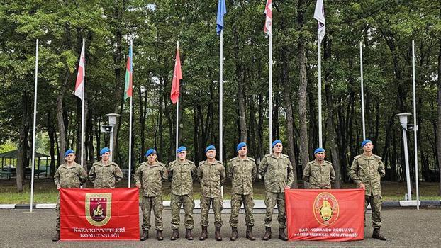 9 subay ve 1 astsubay Gürcistan’da dağcılık kursunu başarıyla tamamladı