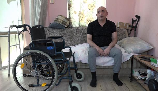 Bir gecede felç kaldı, tekrar adım atabilmek için 3 yıldır çalışıyor