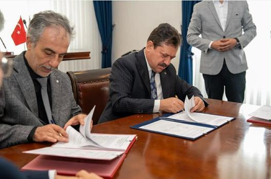 İzmir'de 'İçeride Umut Var' projesi için iş birliği yapıldı
