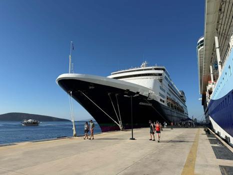 Bodrum'a kruvaziyerle 2 bin 888 turist geldi