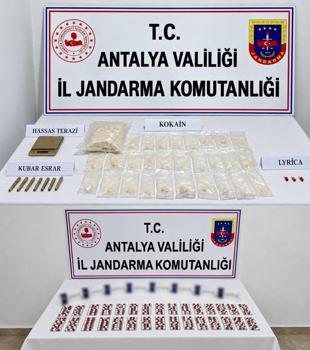 Aksu ve Manavgat'ta uyuşturucu operasyonu