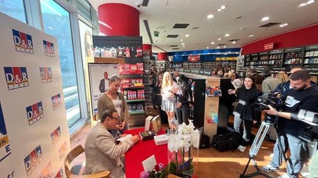 Dr. Turhan Güldaş’ın ‘Saniye Saniye En Muhteşem Versiyonunu Yarat’ kitabı okurlarla buluştu