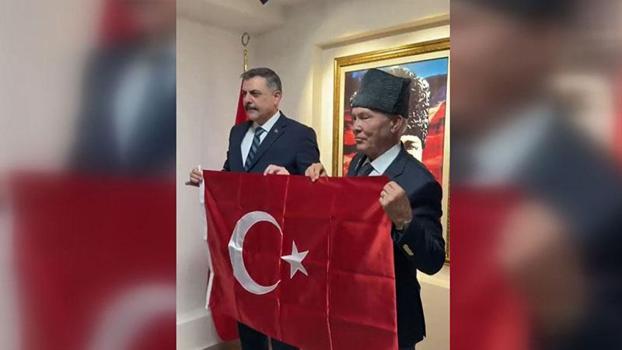 Bakan Çiftçi, Türkiye Muharip Gaziler Derneği'ni ziyaret etti