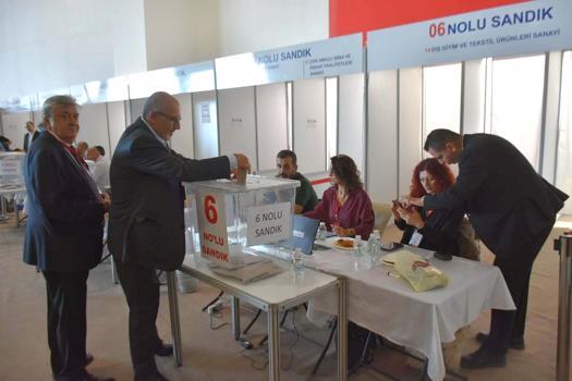 EBSO’da meslek komitesi ve meclis üyeleri için seçim günü