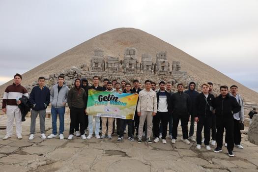 Adıyaman'da 'Gelin Tanış Olalım' projesiyle öğrenciler bir araya geldi