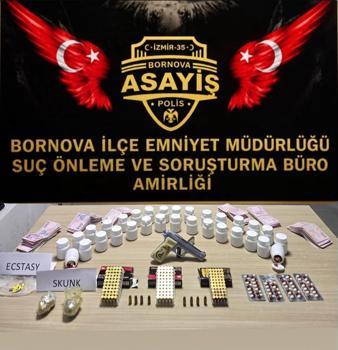 İzmir'de uyuşturucu ve ruhsatsız silah operasyonu: 1 gözaltı